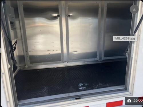 2022 United 30' Stacker Tag, Awning, 17.5 Aluminum Wheels & Tires, Loaded - Image 22